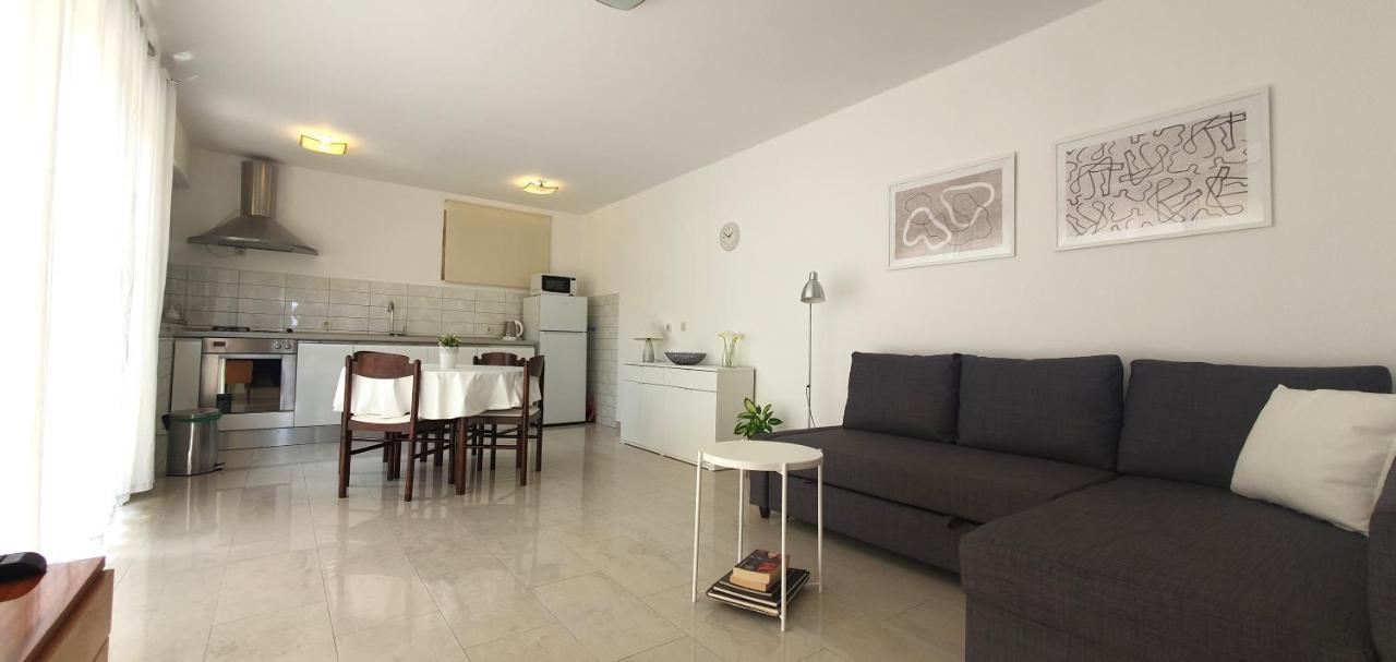 Apartment Brgacelj Kali Exterior foto