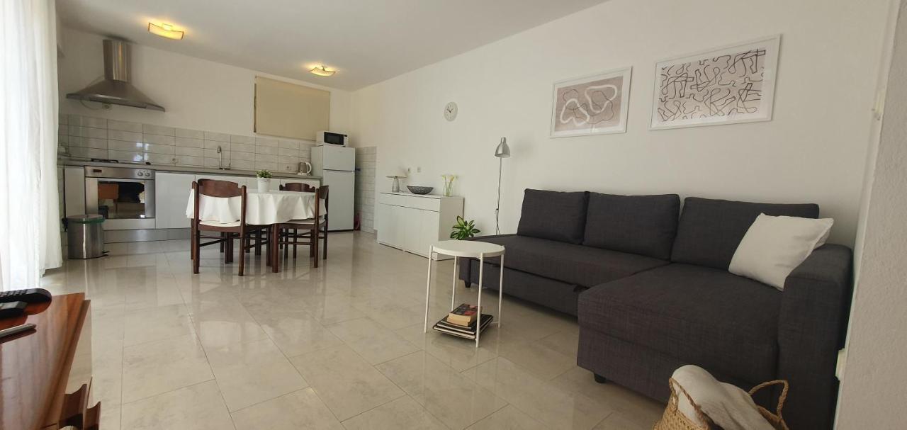 Apartment Brgacelj Kali Exterior foto